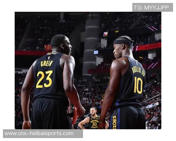 勇士与骑士第四场激战回顾双方明星球员表现分析与赛后总结